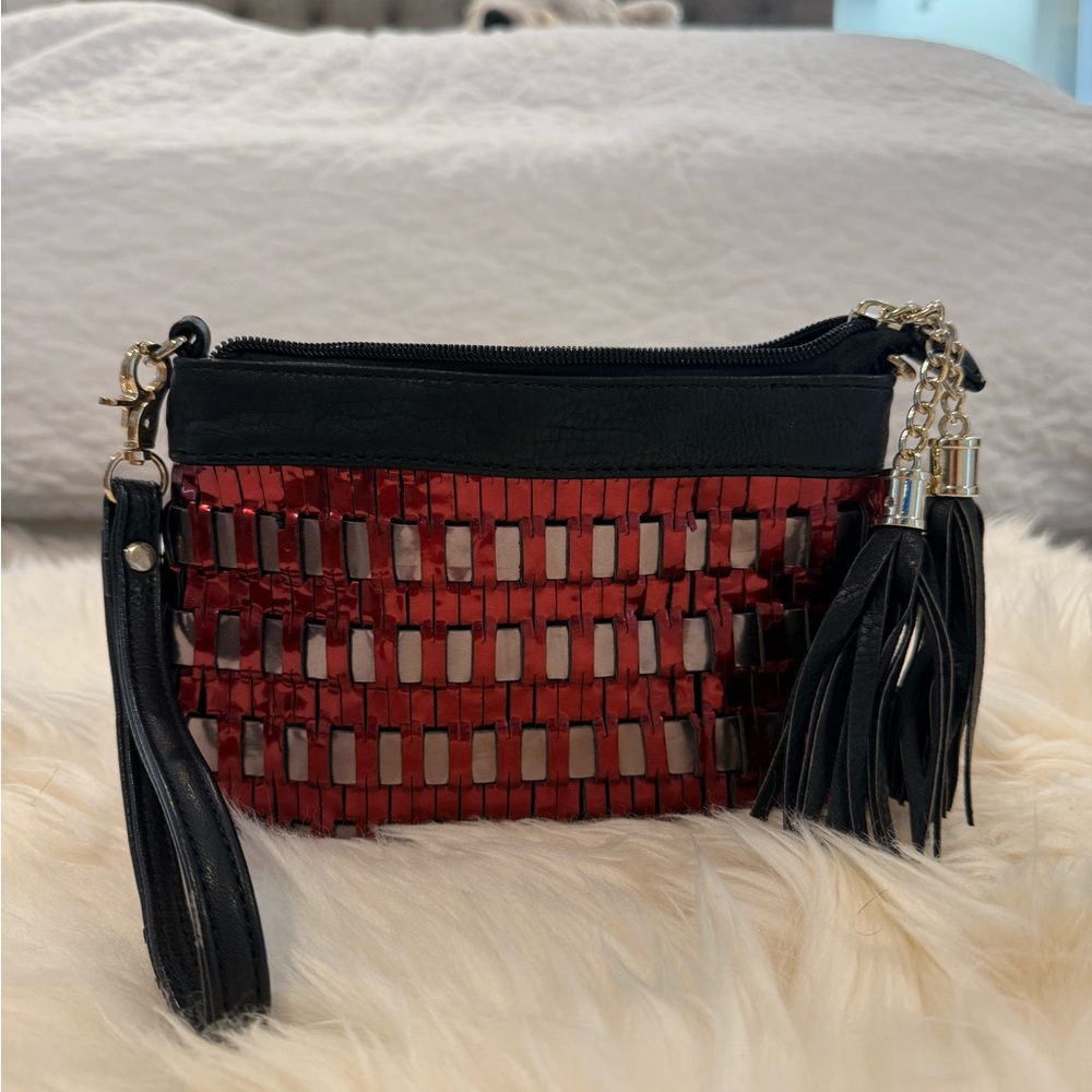 Stylish Black and Red Woven Women's Bag